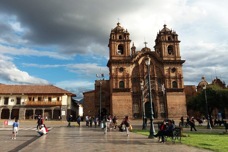 plaza-de-armas-de-cusco